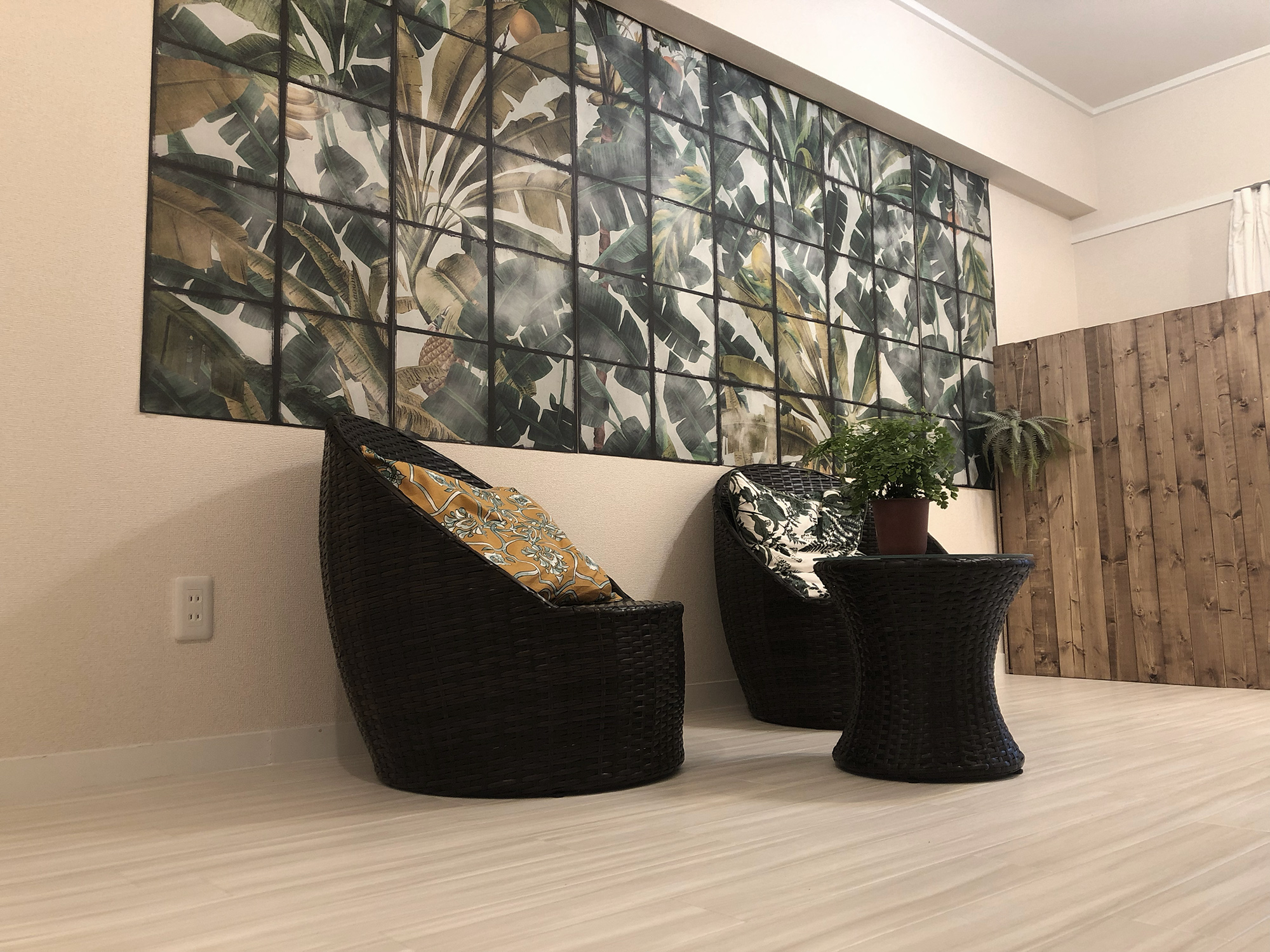 まつげエクステ・ネイル専門店「EYELASH AND NAIL SALON OASIS